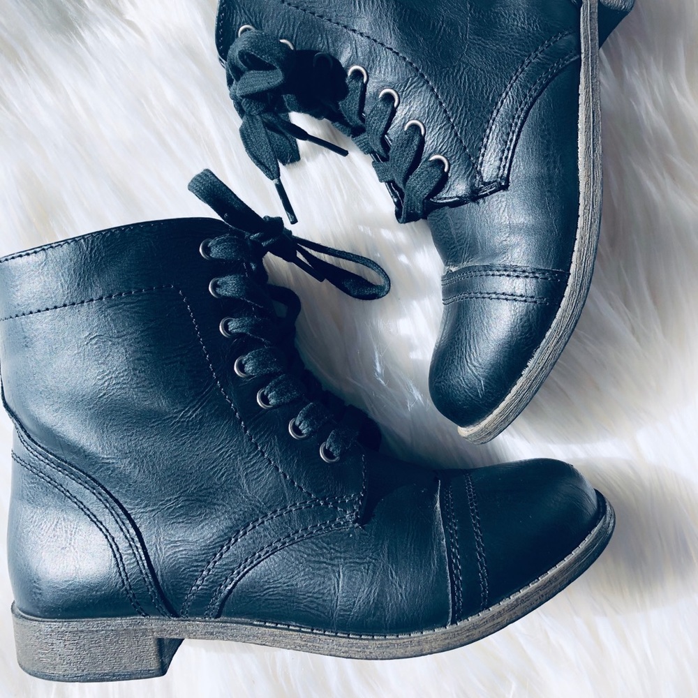 Black Rampage lace up Boots
